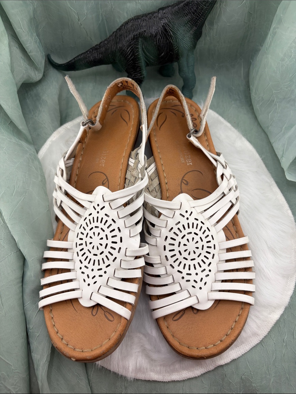 Naturalizer Women's Wendy White Woven  Leather Sandals | 8M - Picture 10 of 12